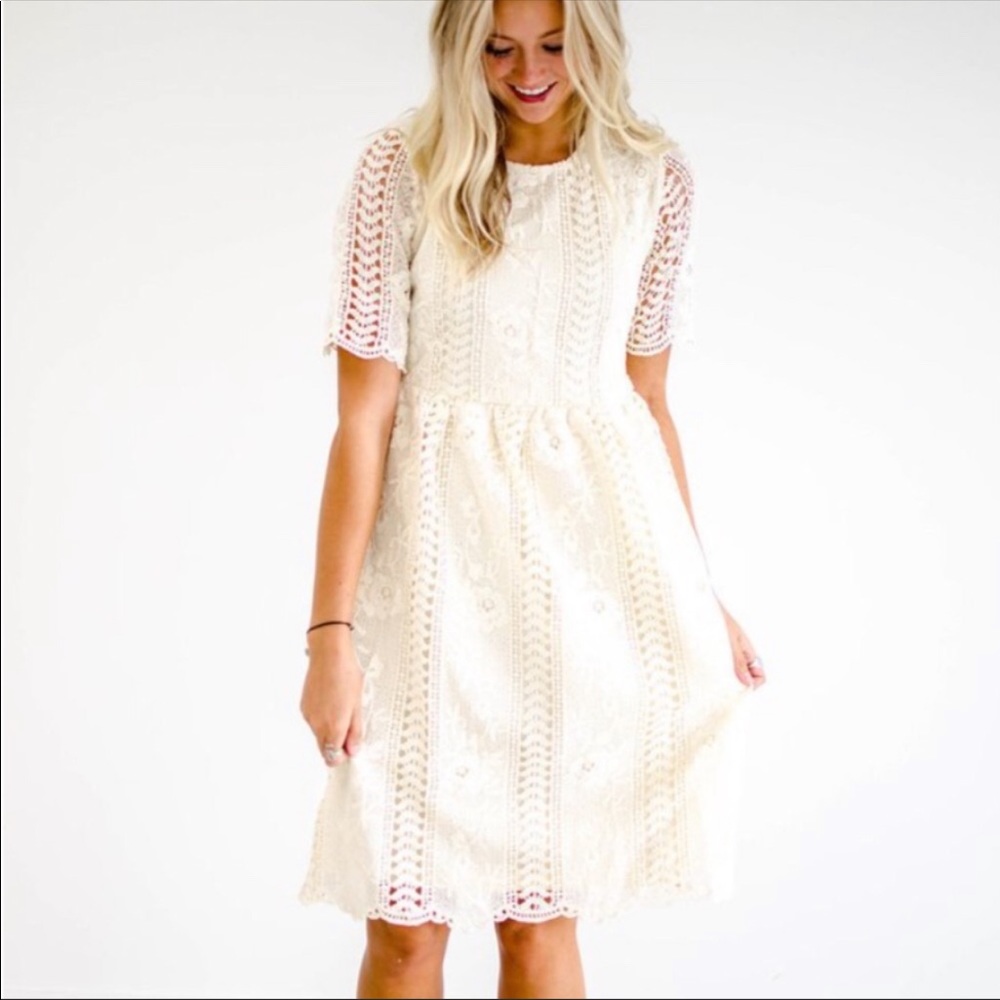Roolee Lace Dress in Cream Size Small